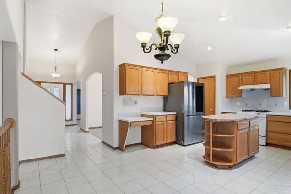 2826 W Hawthorne Rd, Spokane, WA 99208