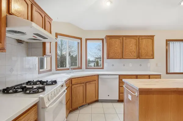 2826 W Hawthorne Rd, Spokane, WA 99208