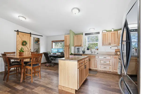 26216 W Carman Ln, Cheney, WA 99004