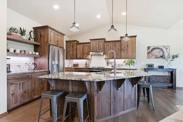 31914 N Zander Ln, Chattaroy, WA 99003