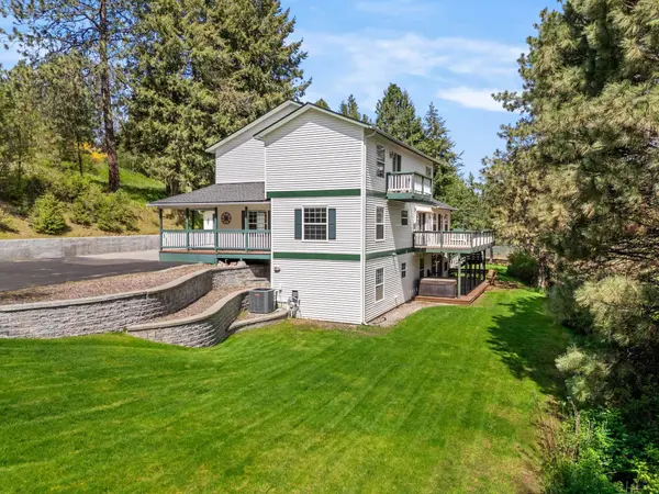 6107 S Lochsa Dr, Spokane, WA 99206