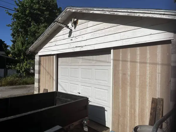 1018 W Grace Ave, Spokane, WA 99205