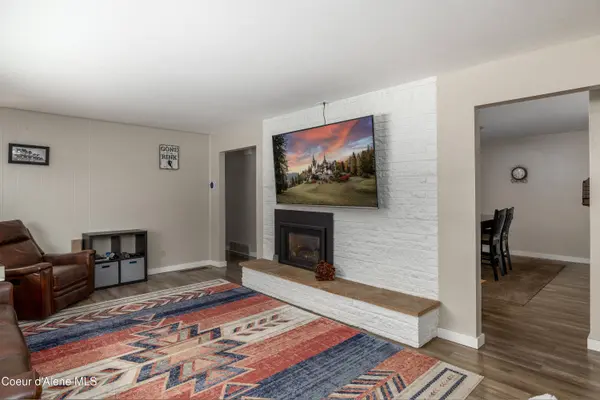 10378 N Bateman ST, Hayden, ID 83835