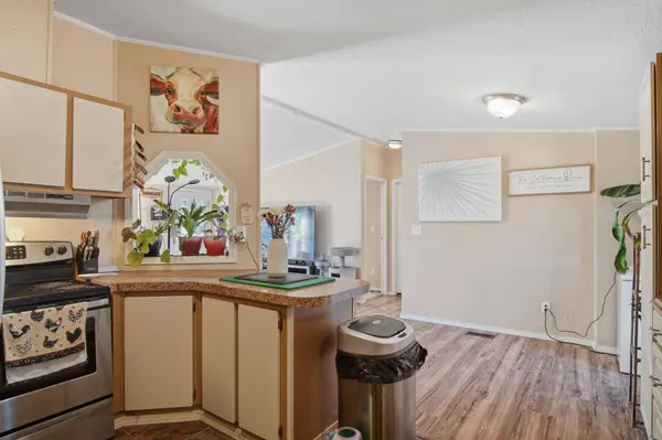 35312 N Newport Hwy #Trlr #48, Chattaroy, WA 99003