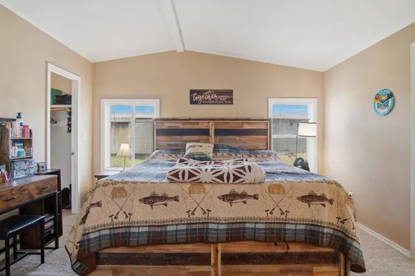 35312 N Newport Hwy #Trlr #48, Chattaroy, WA 99003