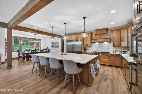 17661 N Richards DR, Hayden, ID 83835