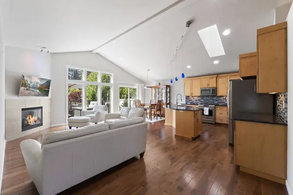 1227 W Quail Crest Ave, Spokane, WA 99224