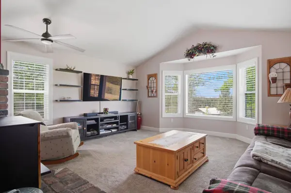 17117 E Scribner Rd, Spokane, WA 99217