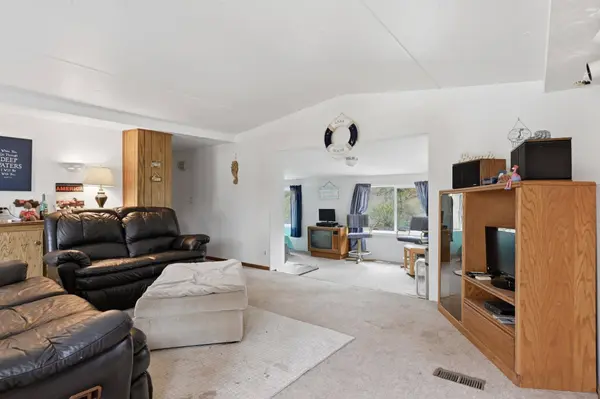 31884 E Phillips Ln, Davenport, WA 99122