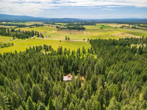 330 Juanita Ln, Elk, WA 99009