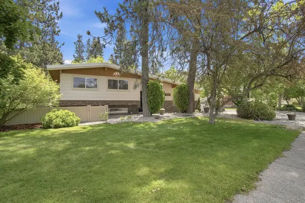 6814 N N Wall St, Spokane, WA 99208