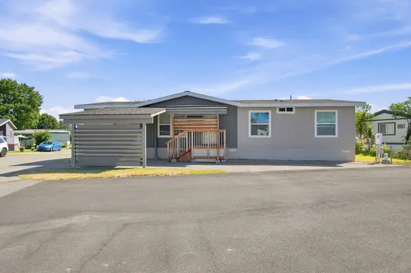 21725 E Wellesley Ave ##22, Otis Orchards, WA 99027