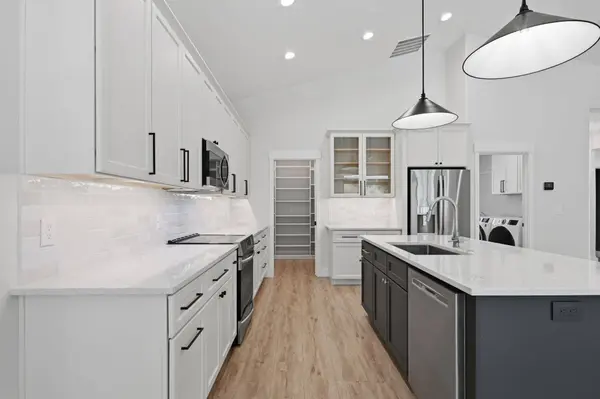 1712 S Lloyd Ln, Spokane, WA 99212