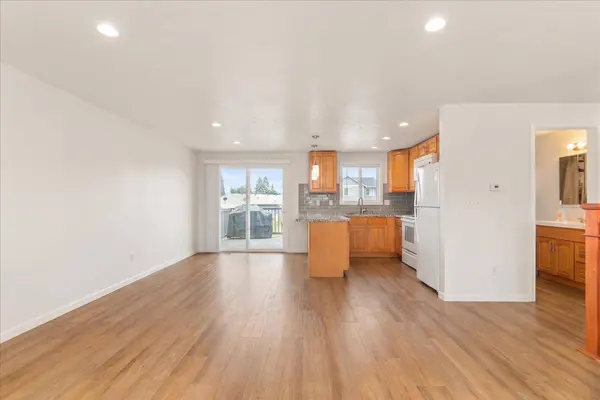 1705-1707 N Glenn Ct, Spokane Valley, WA 99206