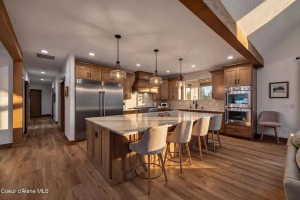 17661 N Richards DR, Hayden, ID 83835
