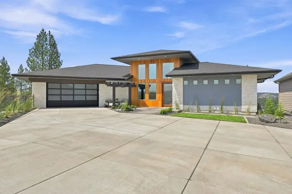 1201 E Fireside Ln