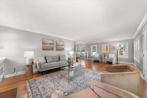 3327 W Glass Ave, Spokane, WA 99205