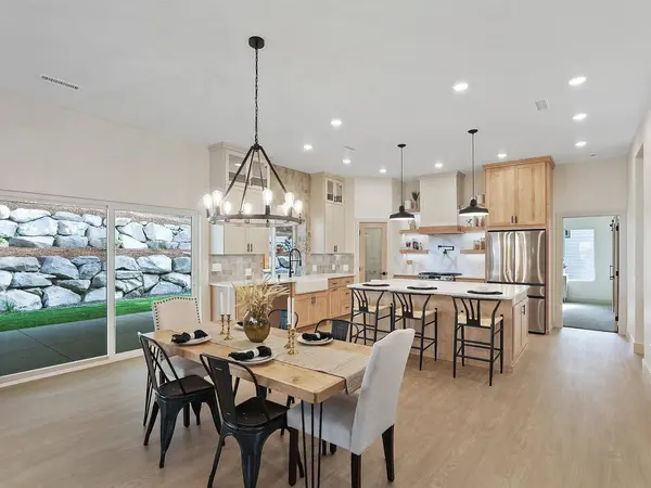 1022 E Wandermere Estates Ln, Spokane, WA 99208