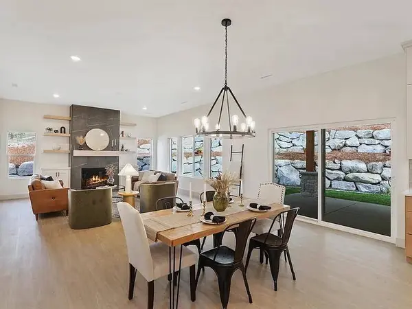 1022 E Wandermere Estates Ln, Spokane, WA 99208