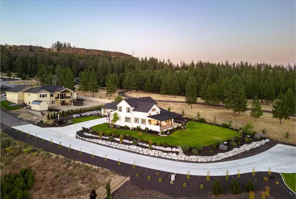 60872 Westview Dr, Nine Mile Falls, WA 99026