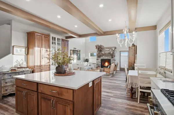 60872 Westview Dr, Nine Mile Falls, WA 99026