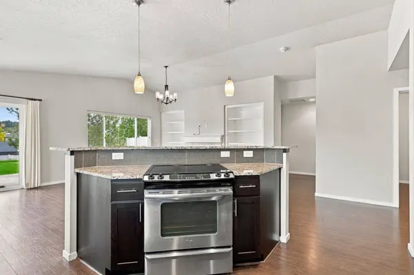 9330 N Rosebury Ln, Spokane, WA 99208