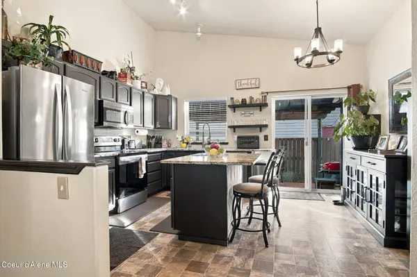 1250 N Kaniksu ST, Post Falls, ID 83854
