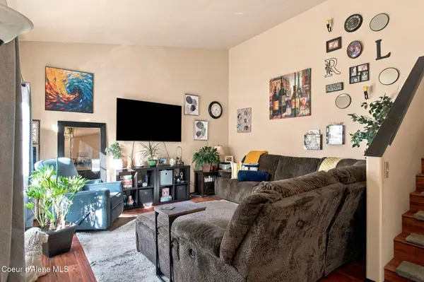1250 N Kaniksu ST, Post Falls, ID 83854