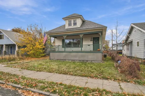 1217 W Chelan Ave