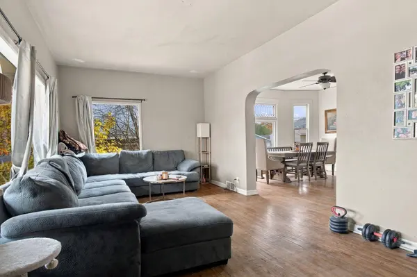 1217 W Chelan Ave, Spokane, WA 99205