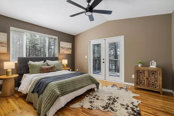 10003 S Gardner Rd, Cheney, WA 99004