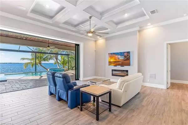 2506 SE 28th ST, Cape Coral, FL 33904