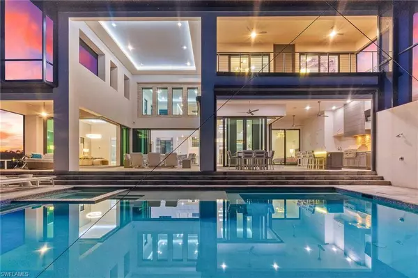 5622 Coronado CT, Cape Coral, FL 33904