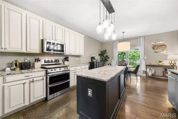 645 Wyndview DR, Lake St Louis, MO 63367