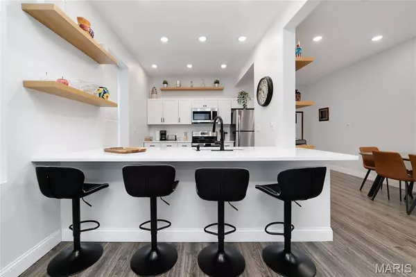 3337 Michigan AVE, St Louis, MO 63118