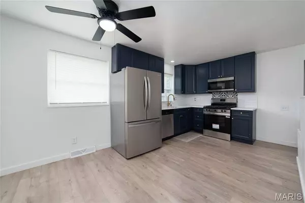 1318 Petite DR, Spanish Lake, MO 63138