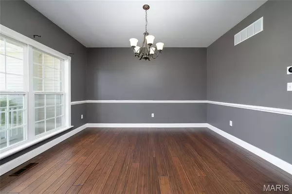 611 Derek DR, Wentzville, MO 63385