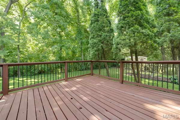 42 Constellation HL, St Peters, MO 63376