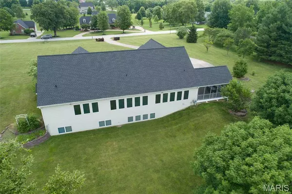 1740 Everest AVE, St Paul, MO 63366