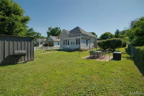 410 N 4th ST, Elsberry, MO 63343