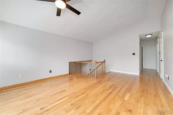 1113 Spencer RD, St Peters, MO 63376