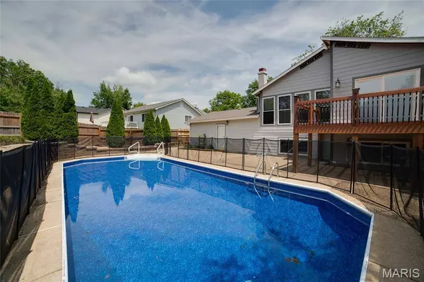 1113 Spencer RD, St Peters, MO 63376