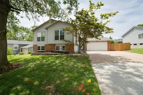 1113 Spencer RD, St Peters, MO 63376