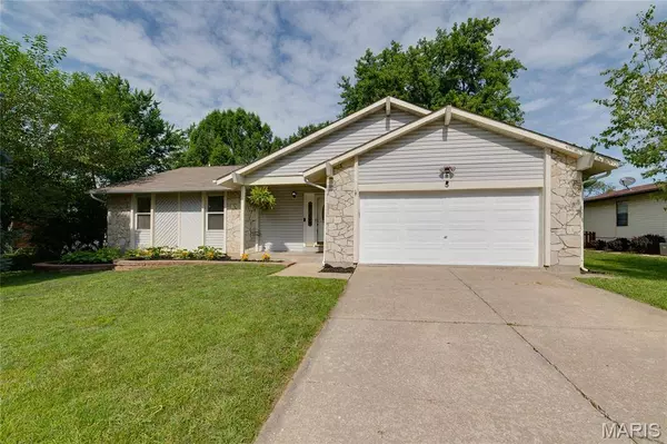 5 Lake Superior DR, St Peters, MO 63376
