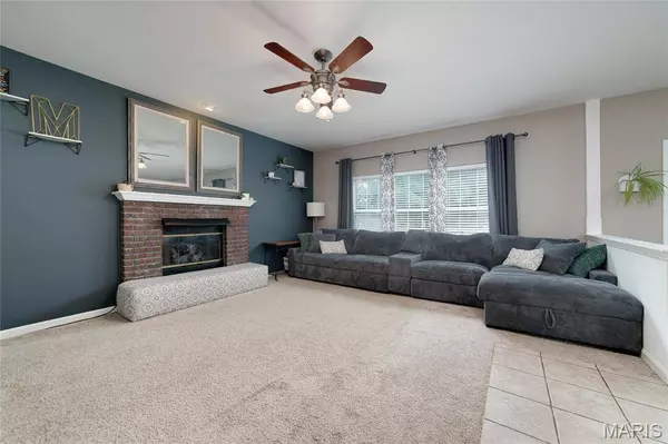 1441 Schoal Creek DR, St Peters, MO 63366