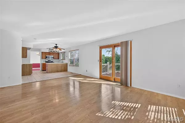 23 Vineyards CT, St Charles, MO 63304