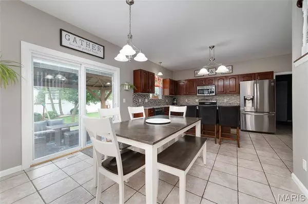 1441 Schoal Creek DR, St Peters, MO 63366