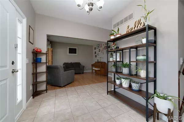 1441 Schoal Creek DR, St Peters, MO 63366