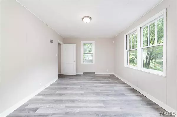 117 Olympia DR, Ferguson, MO 63135