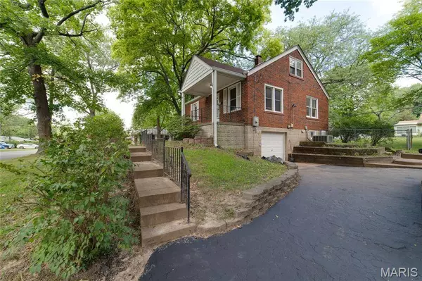 117 Olympia DR, Ferguson, MO 63135